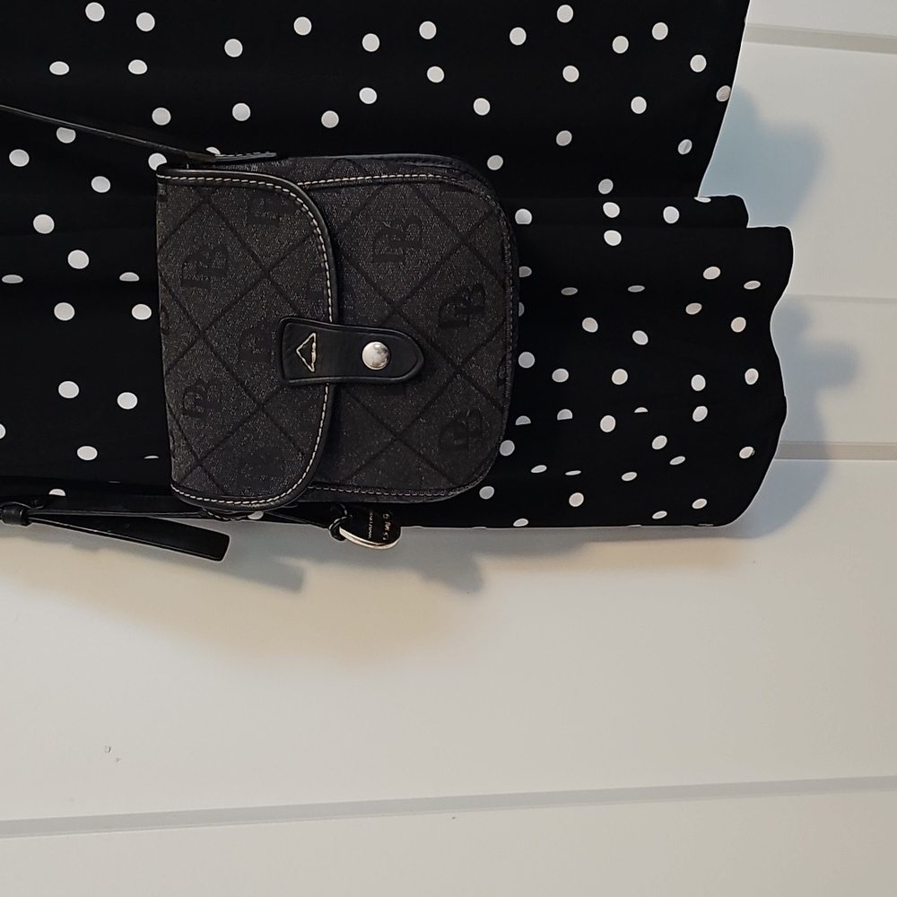 Dooney&Bourke Vintage Crossbody WHBM Xl Set - Picture 2 of 12